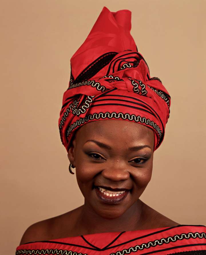 DOWNLOAD MP3 Brenda Fassie - Soon and Very Soon